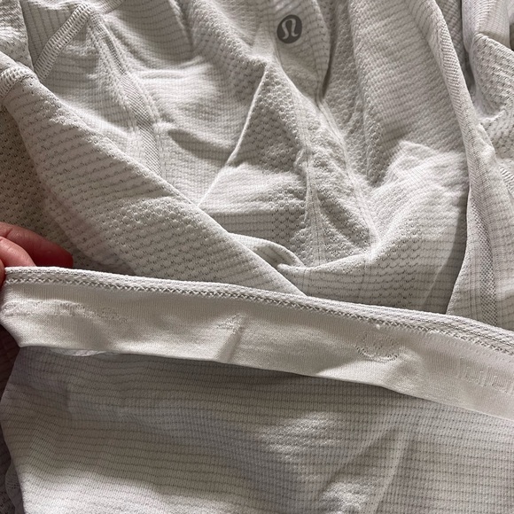 Swiftly Tech Long-Sleeve Shirt
Hip Length - Picture 4 of 4